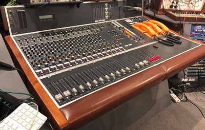 Studer-900 series mixer FOR SERVICE/SPLIT